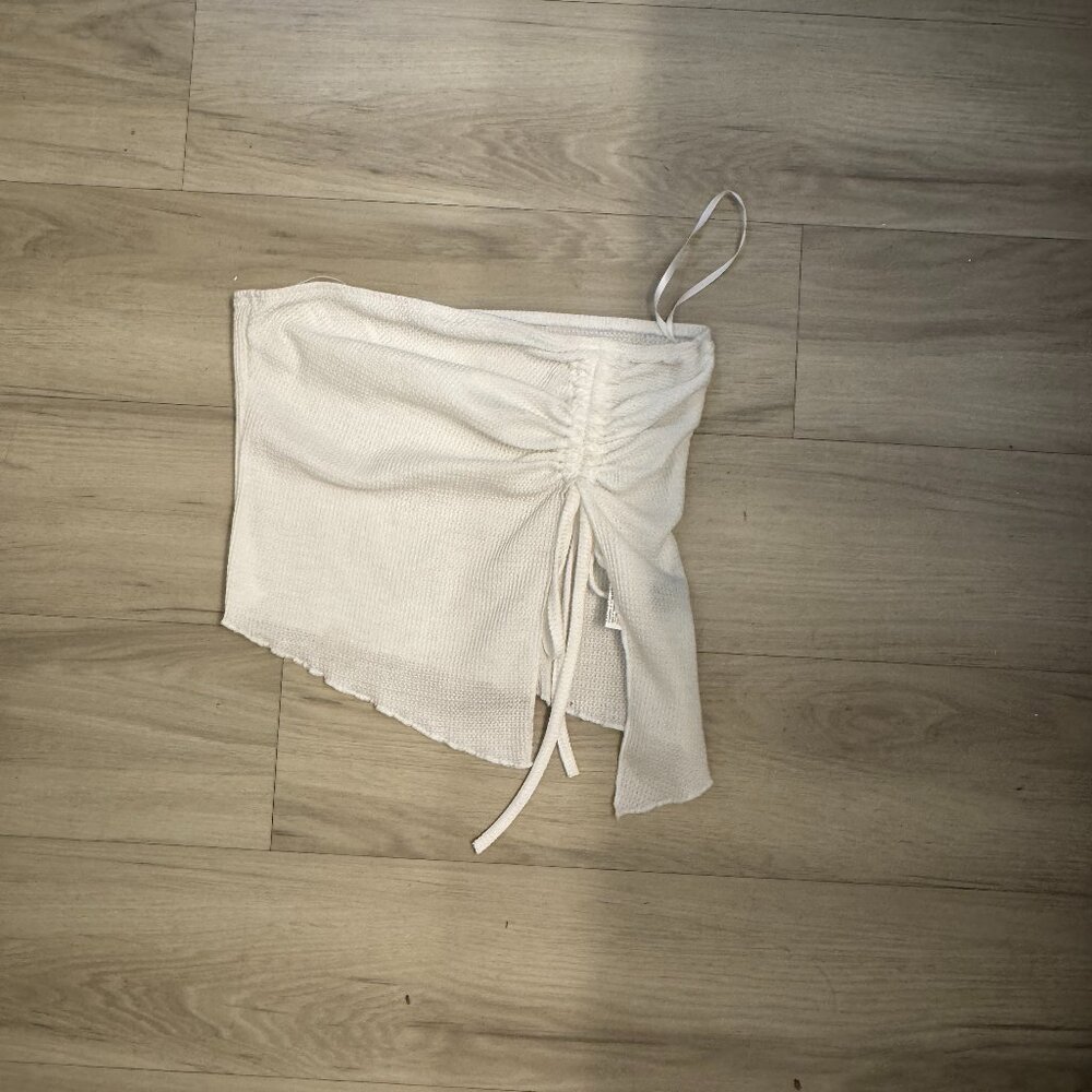 White Cropped Rouched Side